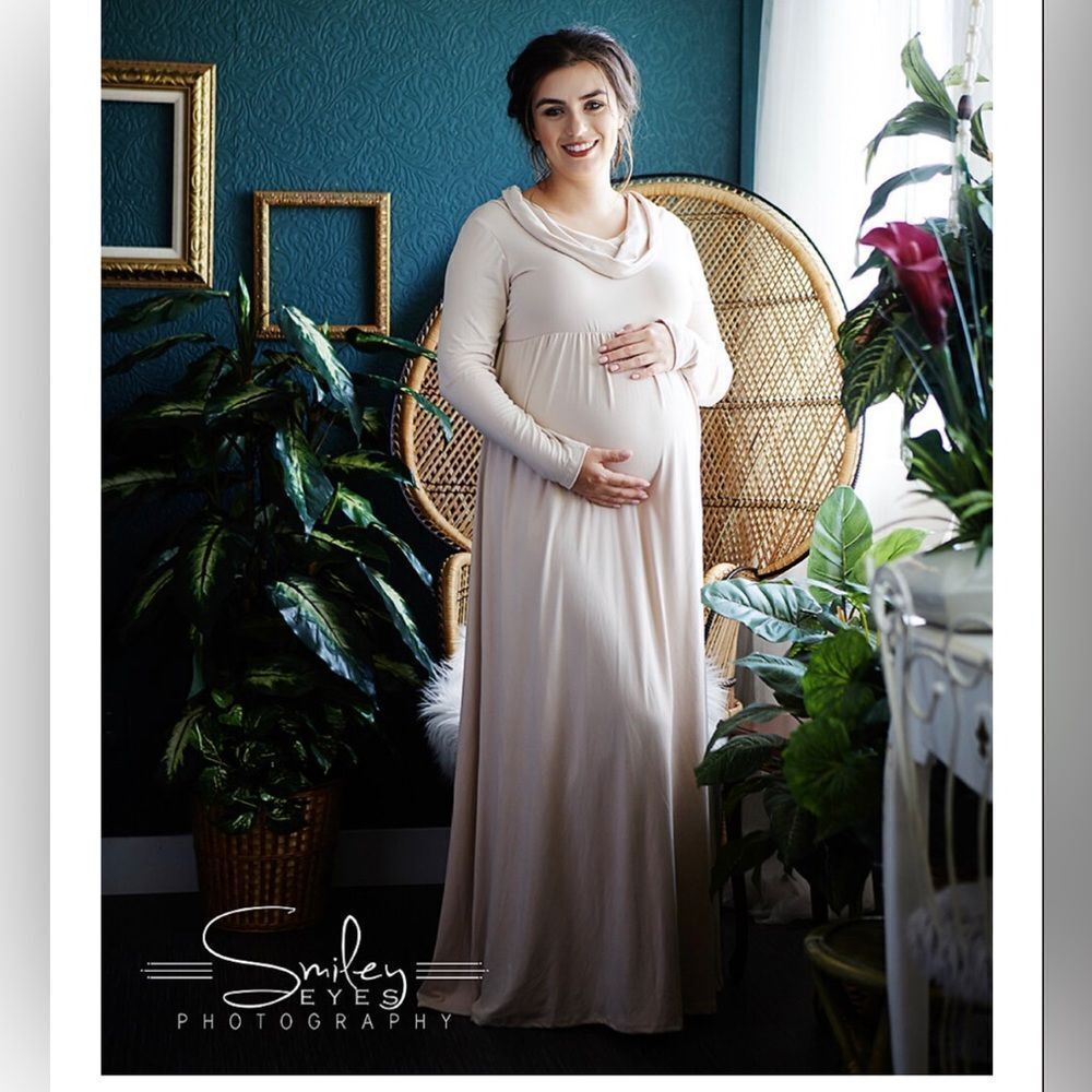 NWT Cowl Maternity Gown Casual or Photography S-L